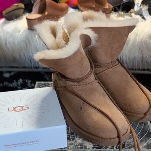 UGG Sheepskin and Suede Care Kit